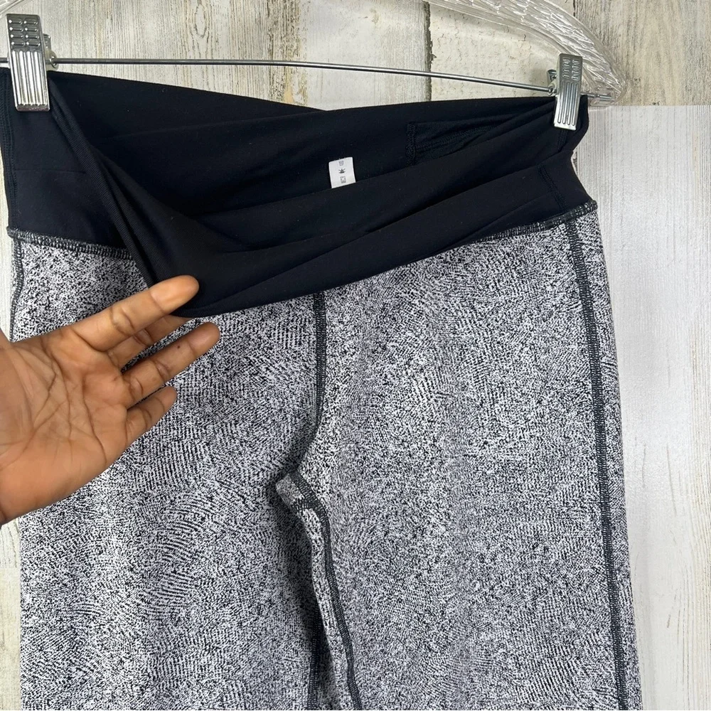 lululemon athletica woman size